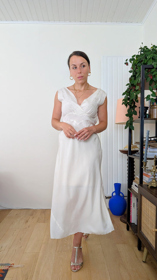 Robe soie broderies manuelles T40