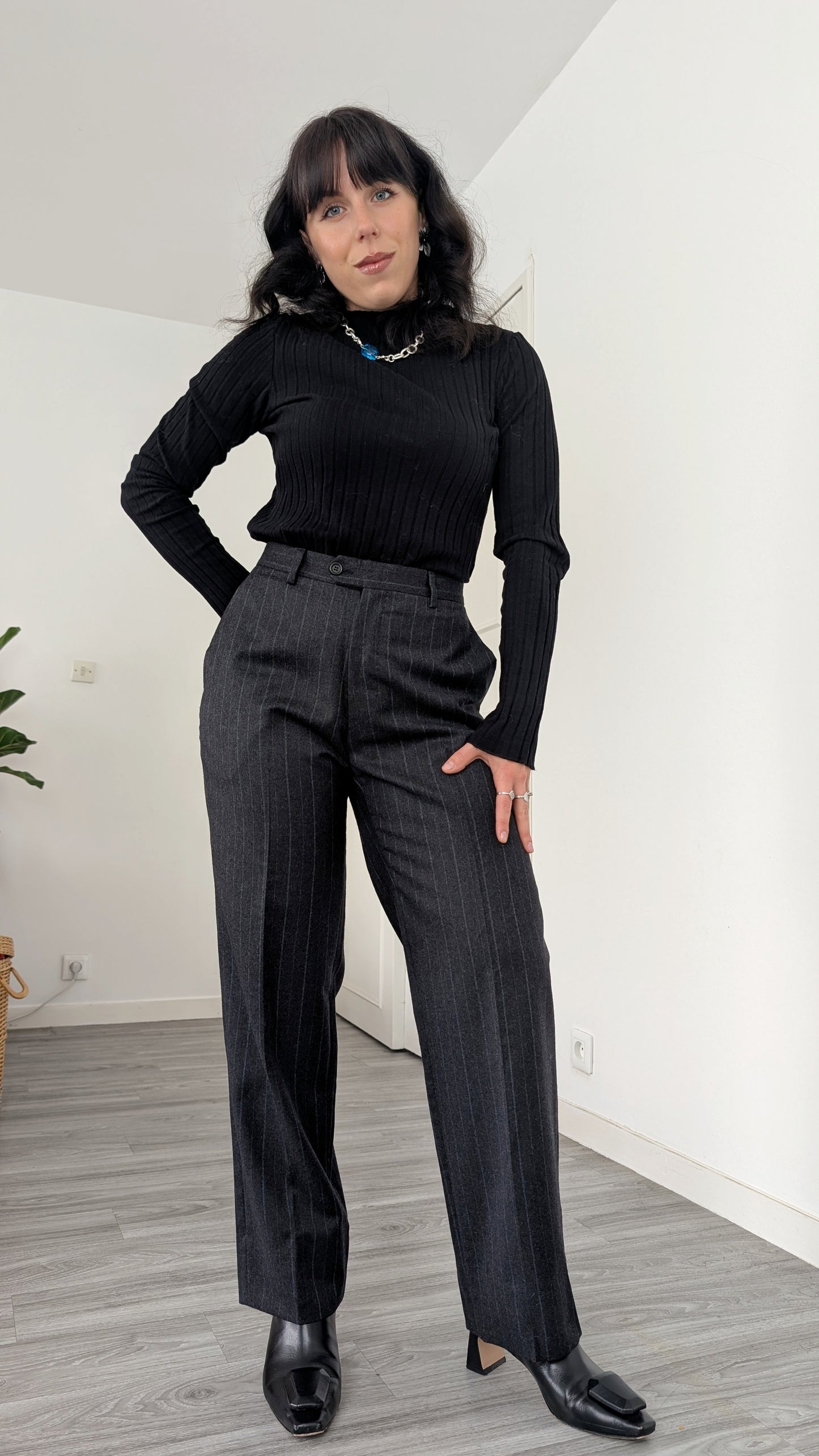 Pantalon à pinces laine taille 40