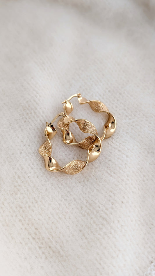 Boucles d'oreilles créoles plaquées or