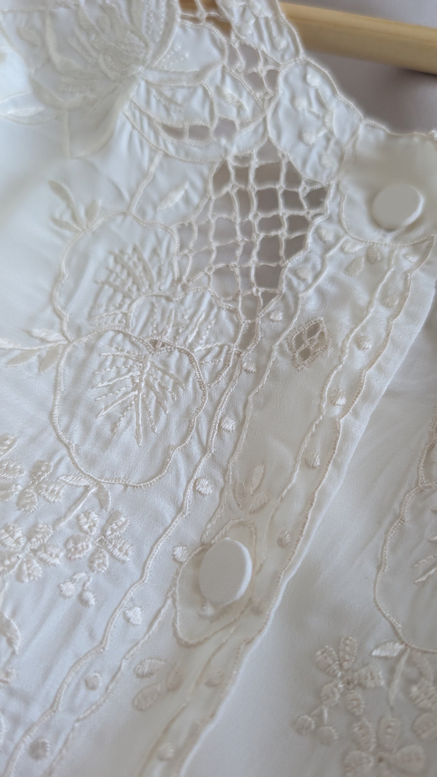 Blouse soie à broderies T40-42
