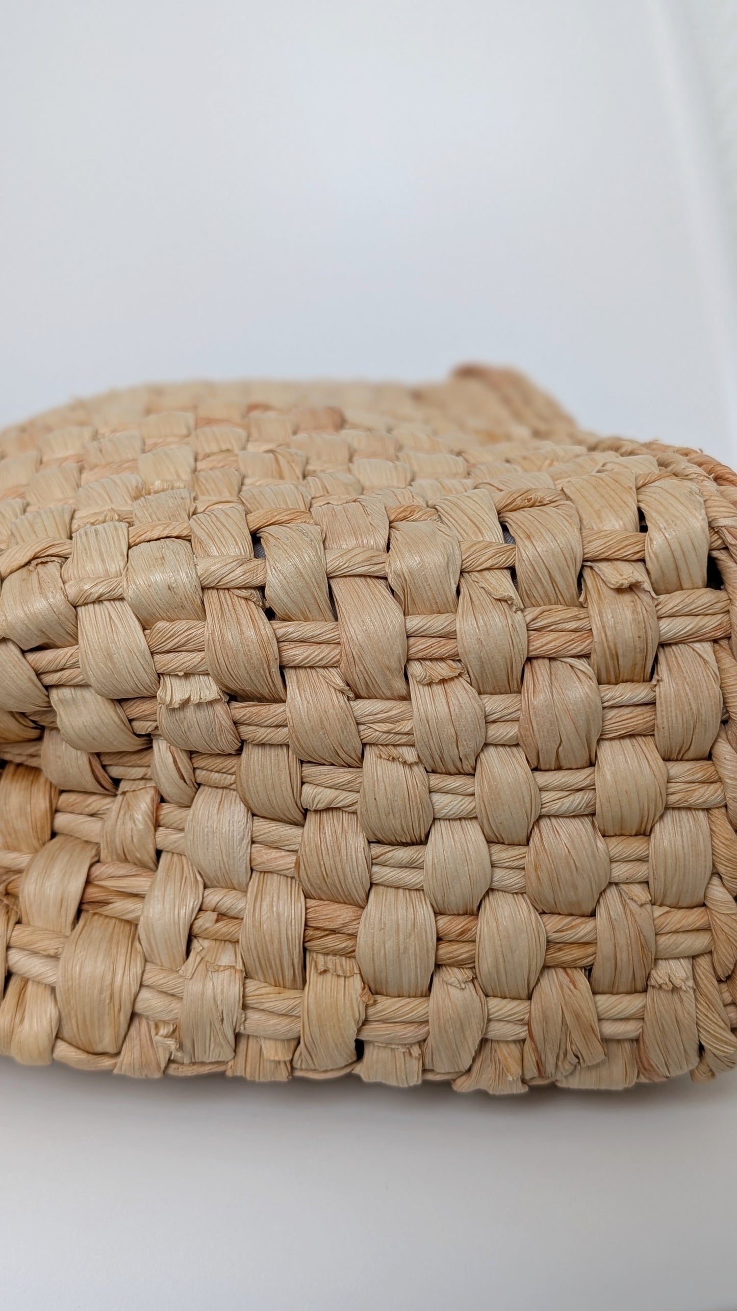 Panier 70s raphia naturelle
