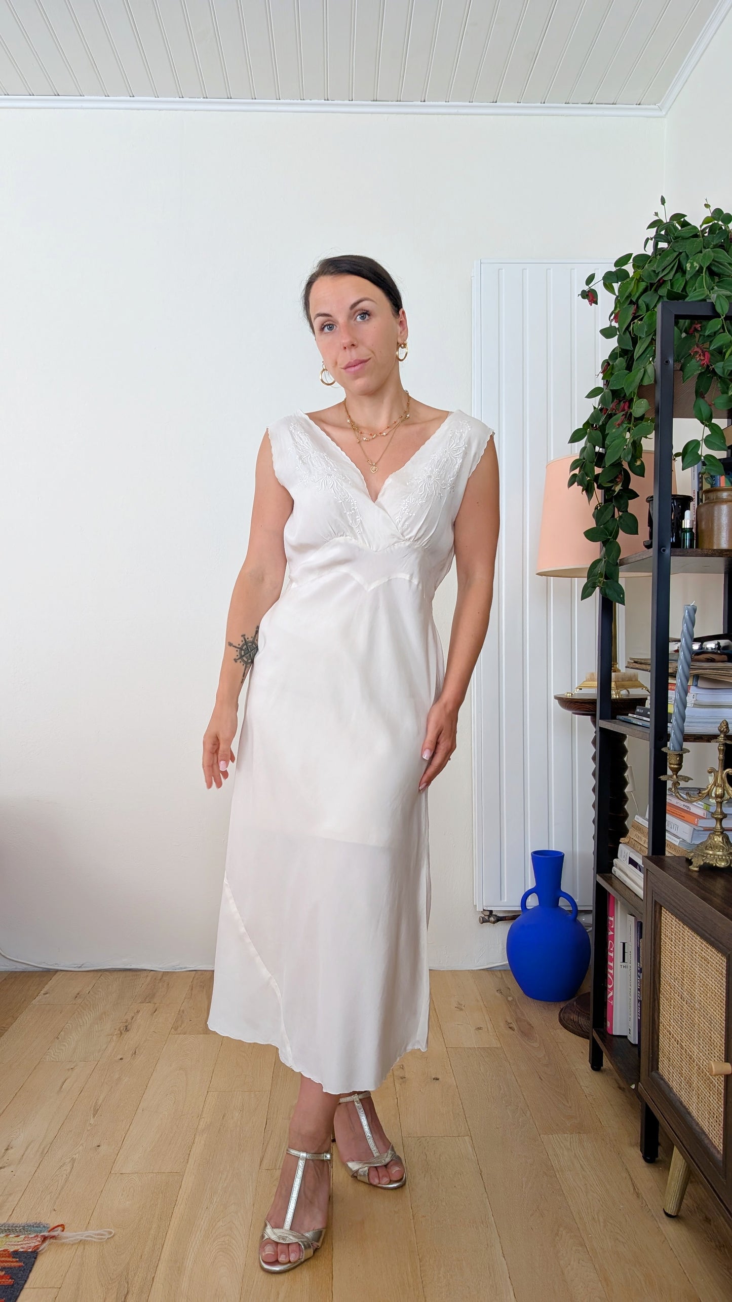 Robe soie broderies manuelles T40