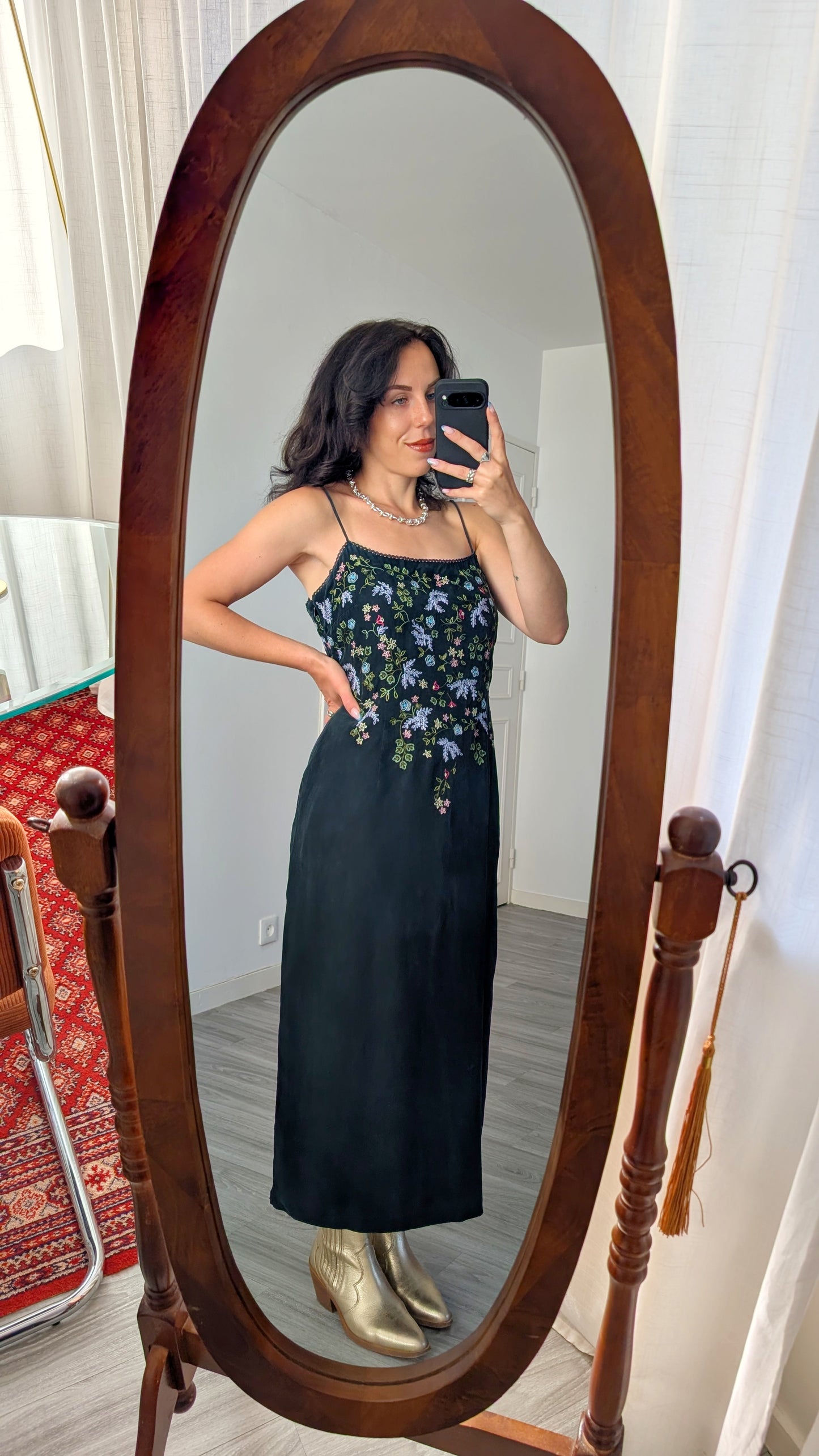 Robe soie brodée T38