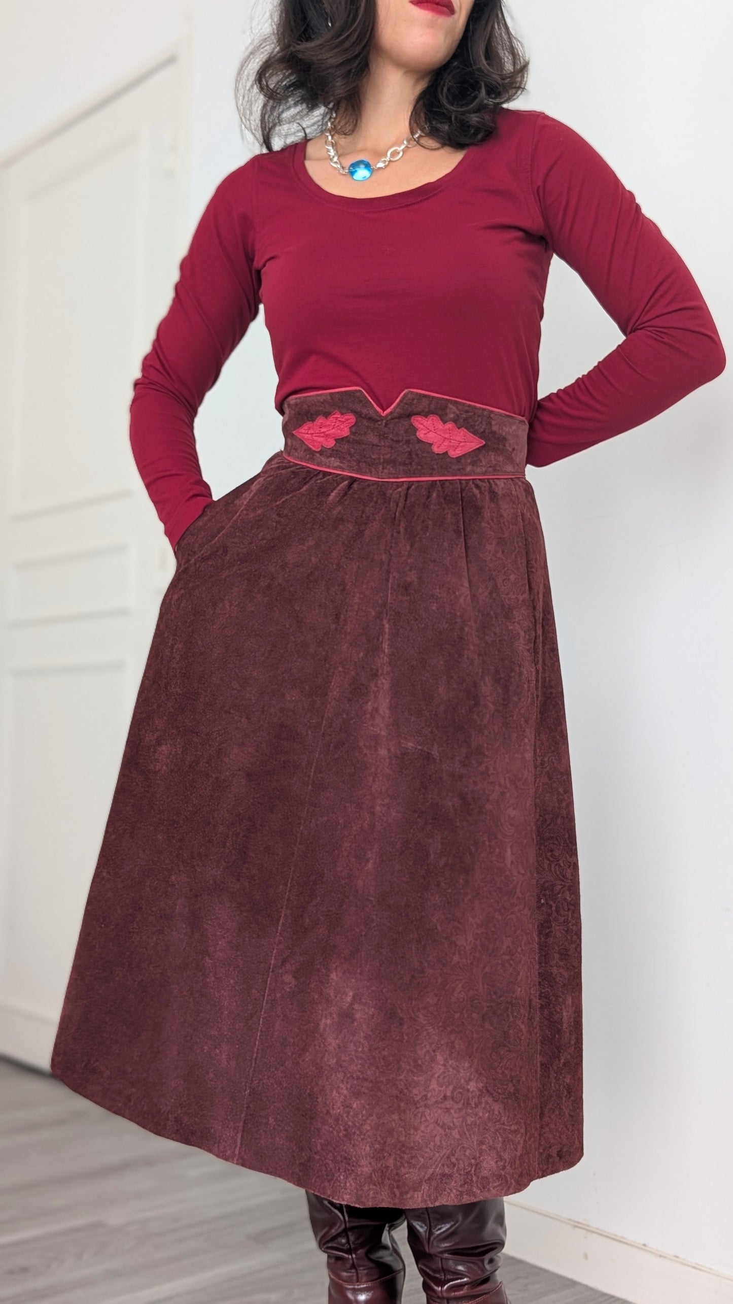 Jupe midi daim T40