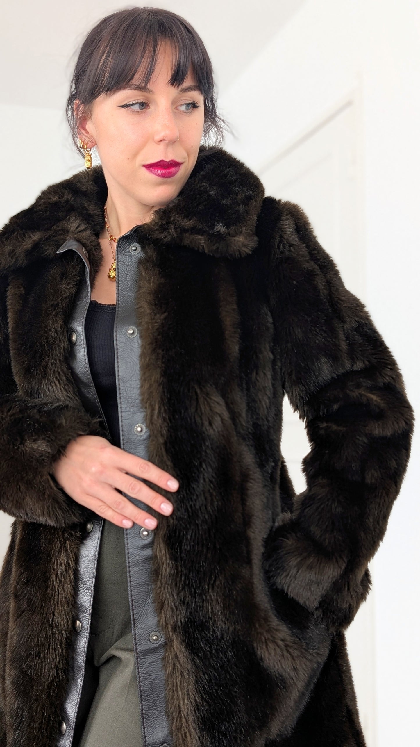 Manteau fausse fourrure et cuir T 36