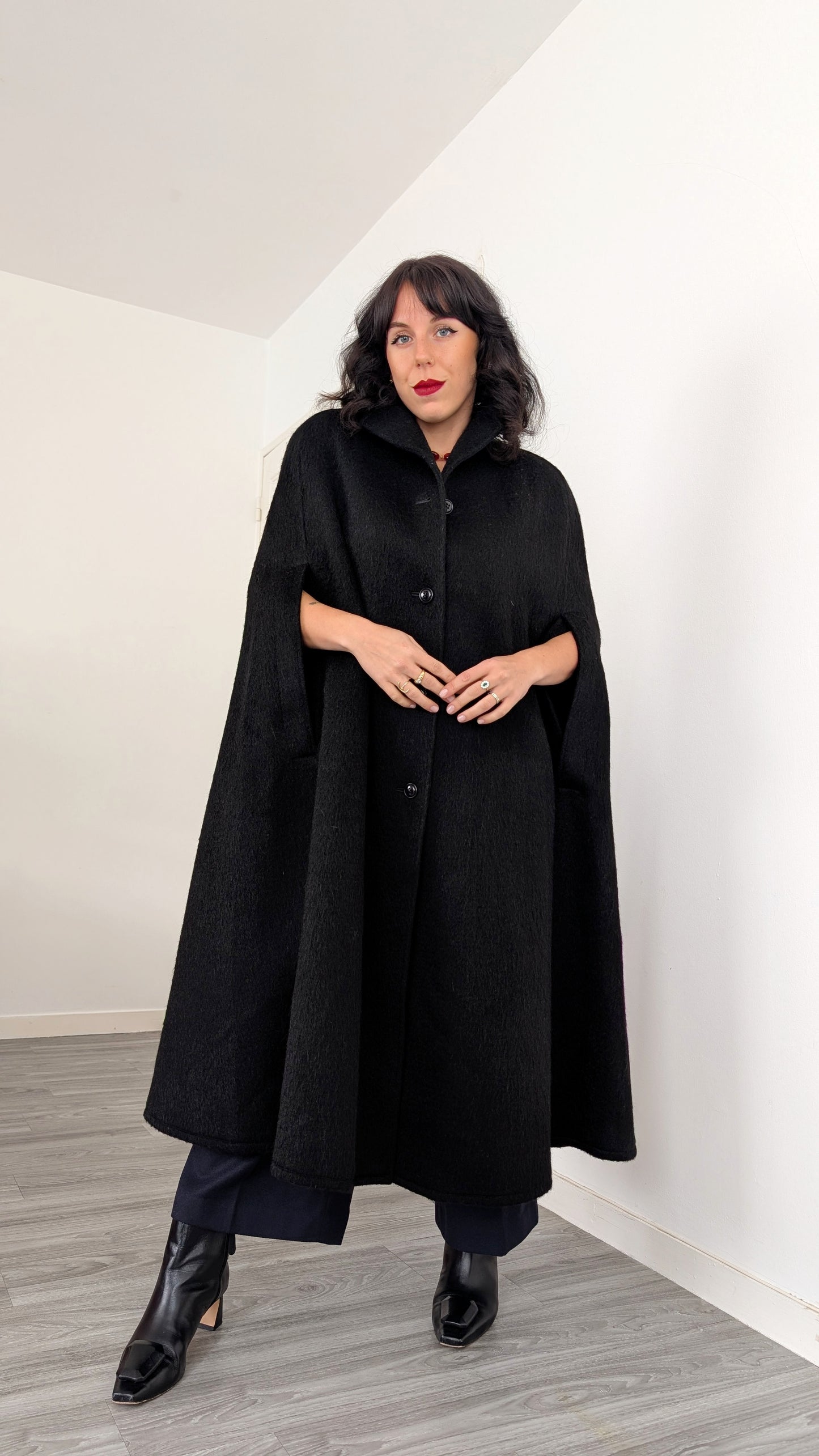 Cape 60s laine et mohair taille jusqu'à 38-40