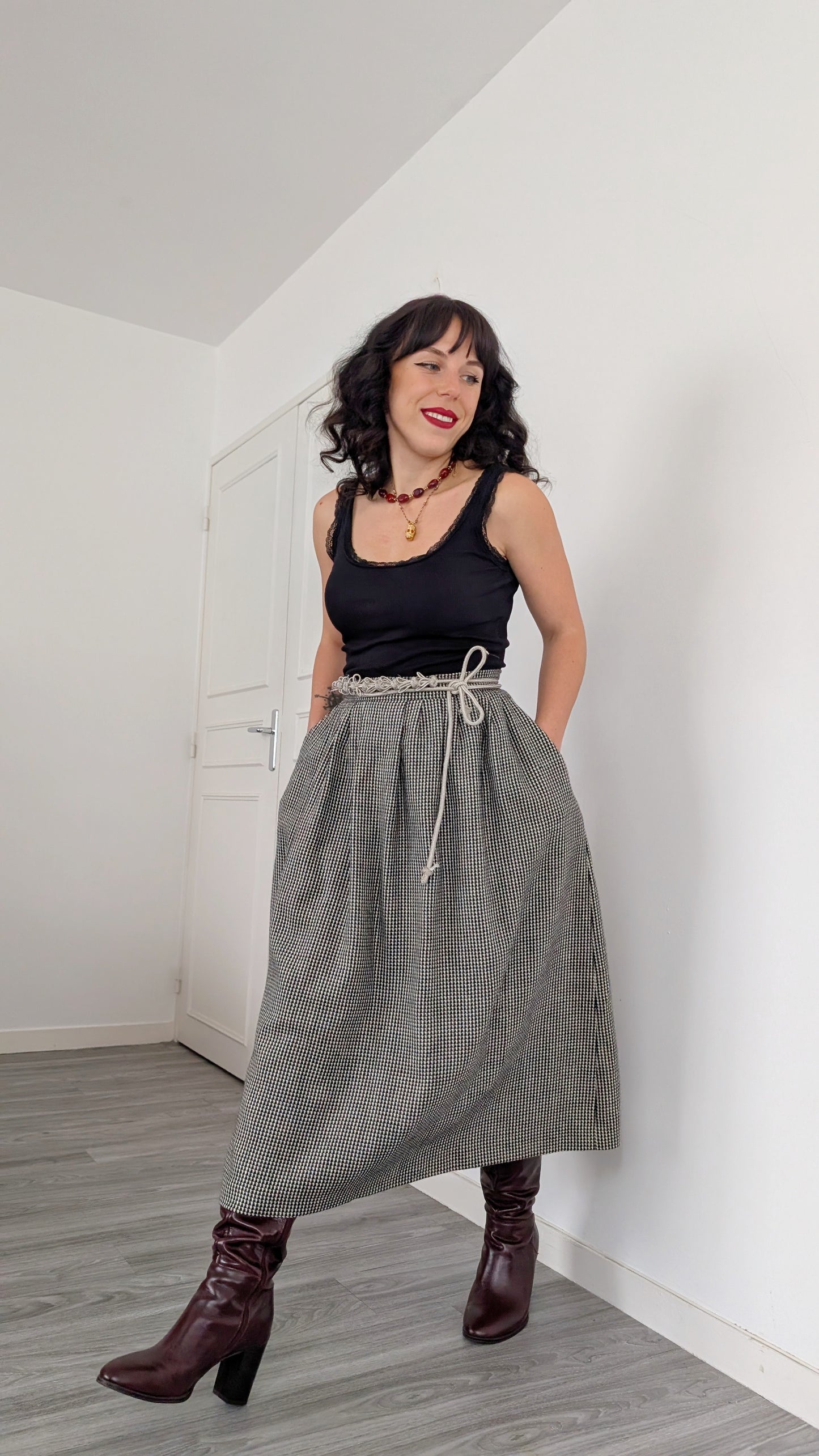 Jupe midi pure laine T42