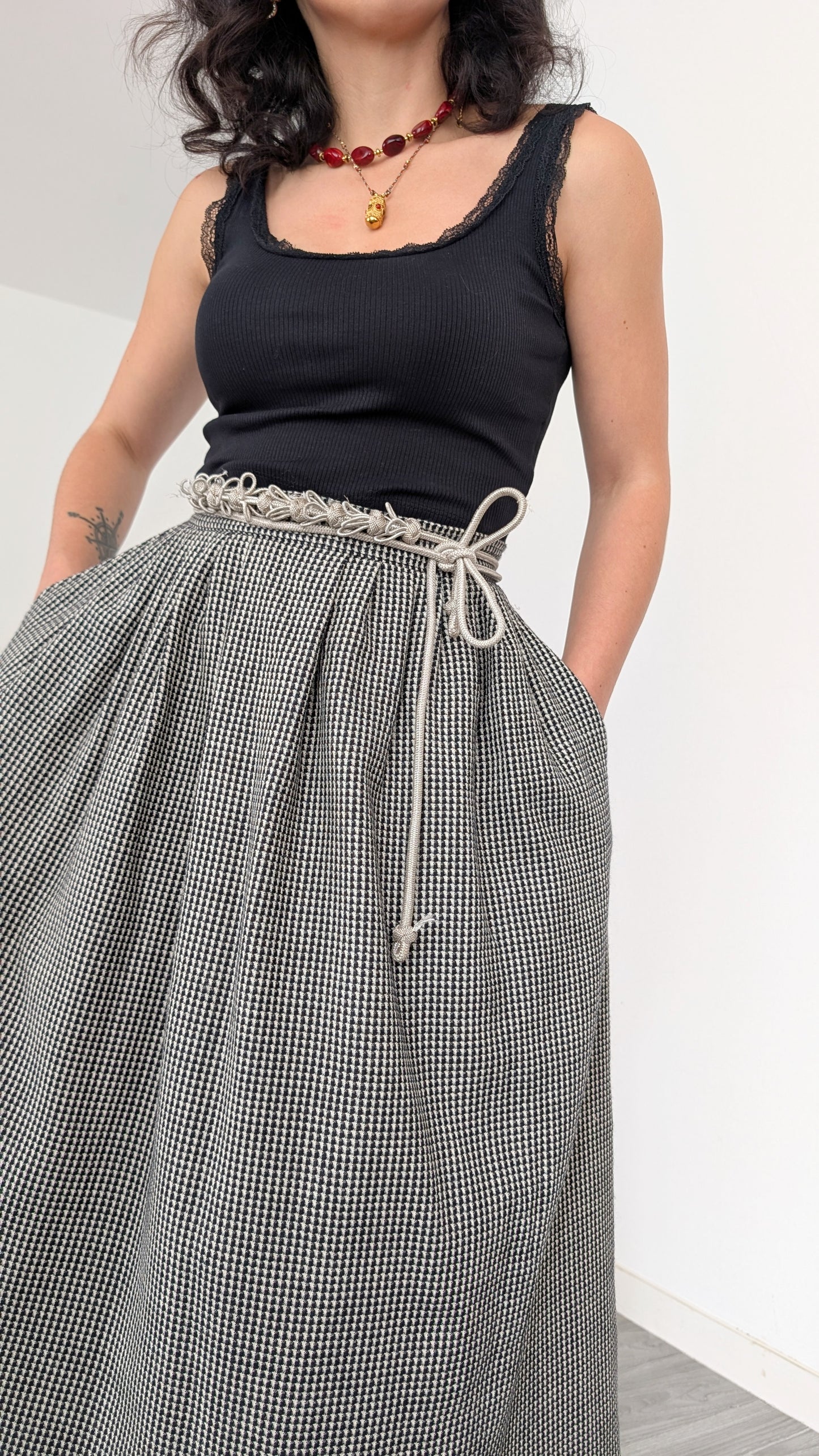 Jupe midi pure laine T42