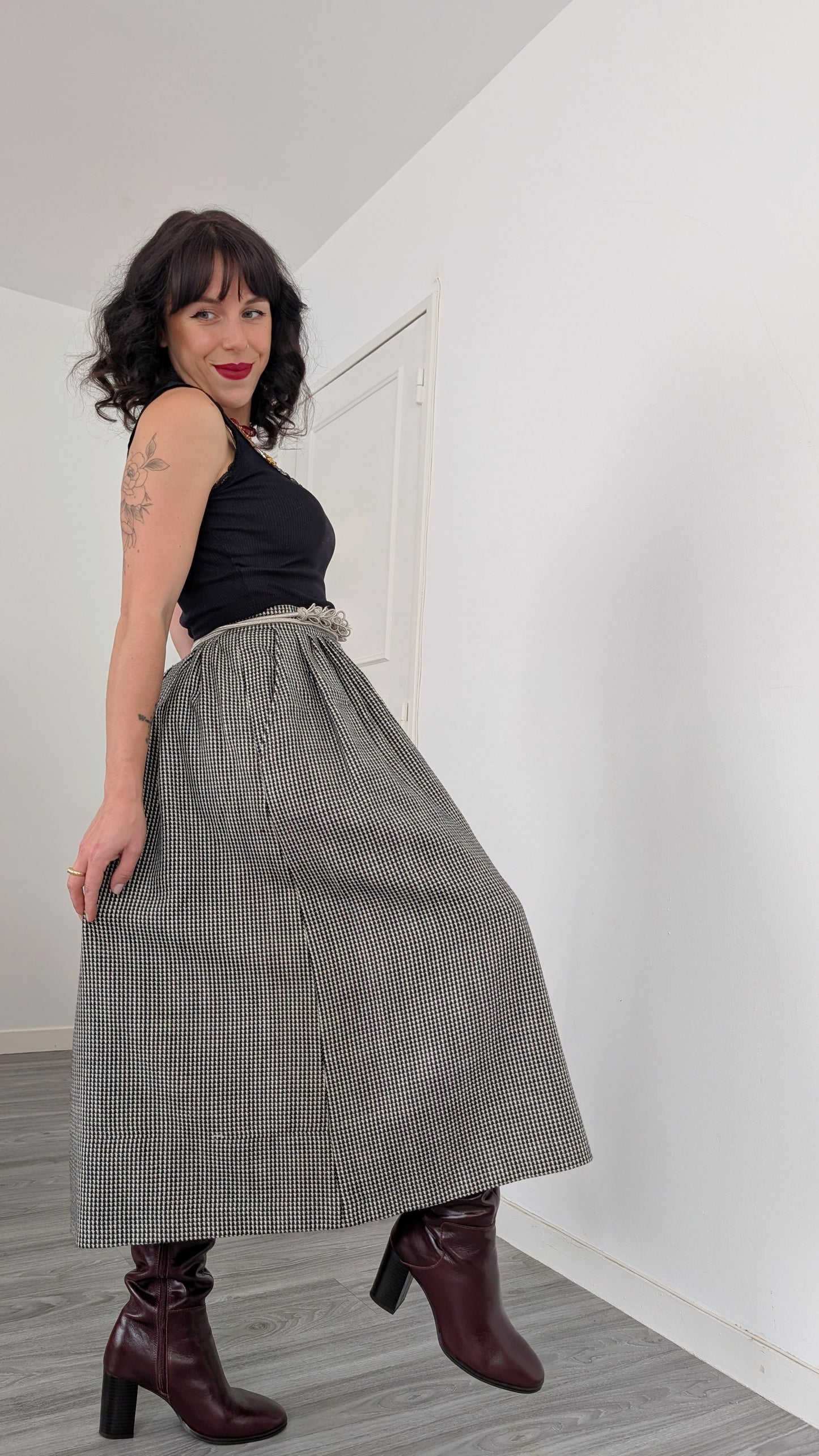 Jupe midi pure laine T42