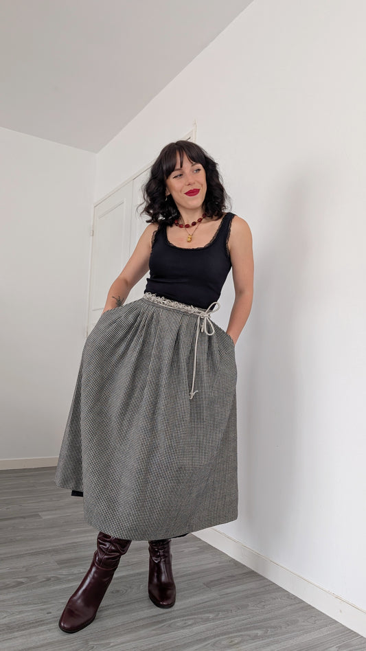 Jupe midi pure laine T42