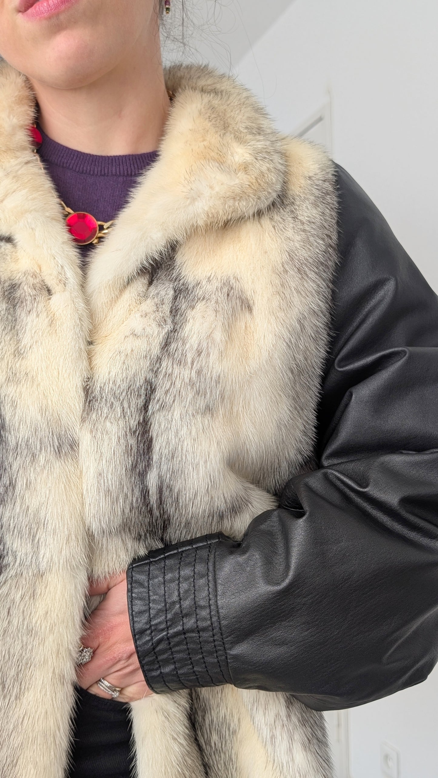 Bombers cuir et fourrure T38-40