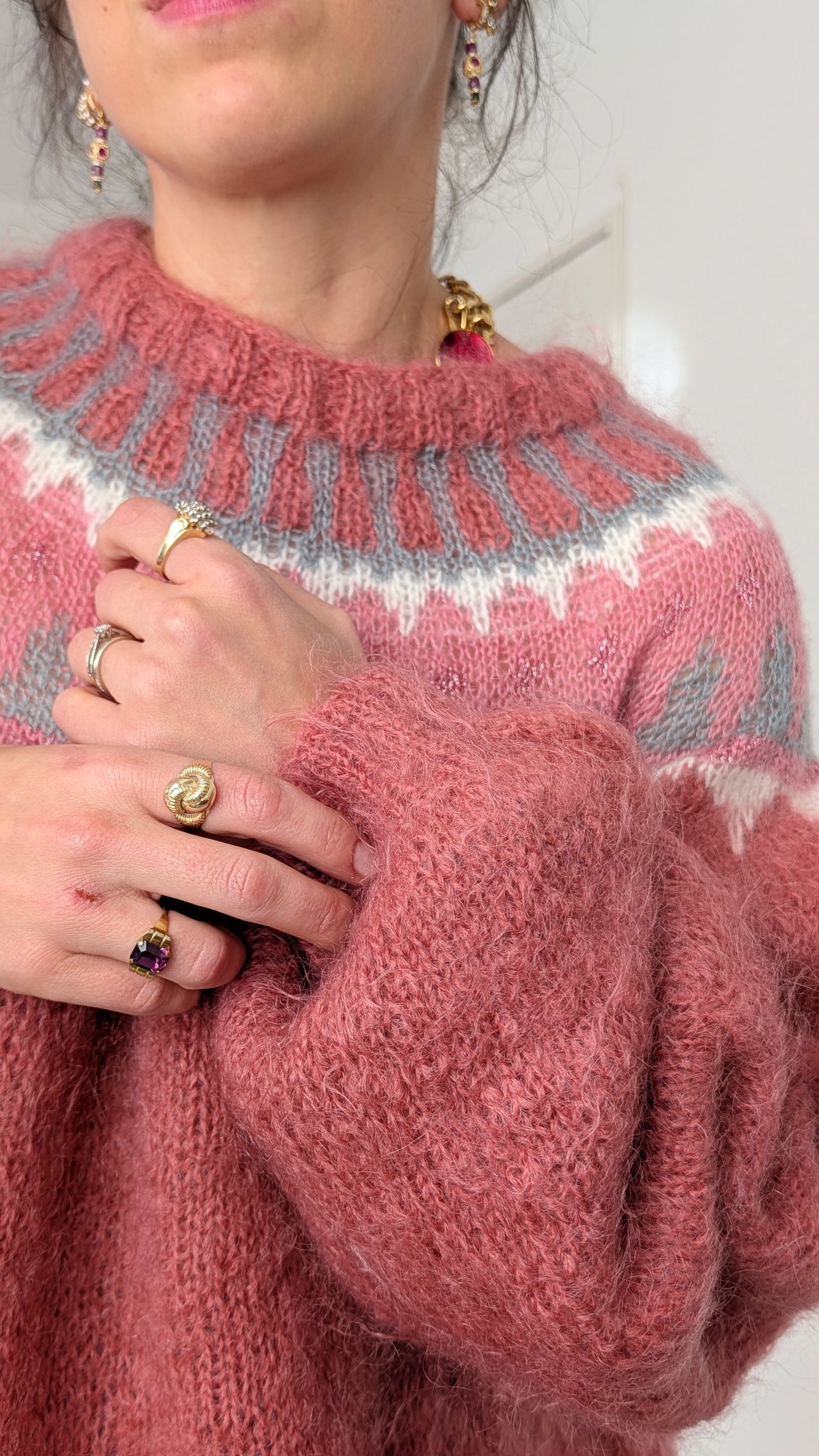 Pull laine tricoté main jusqu'à un 44