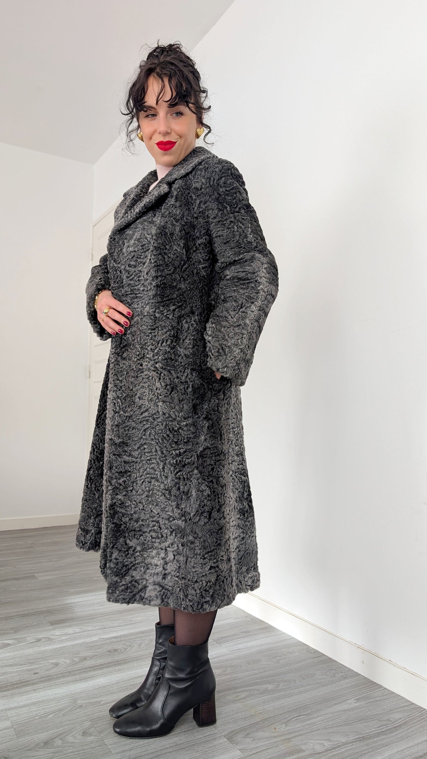 Manteau laine astrakan T38