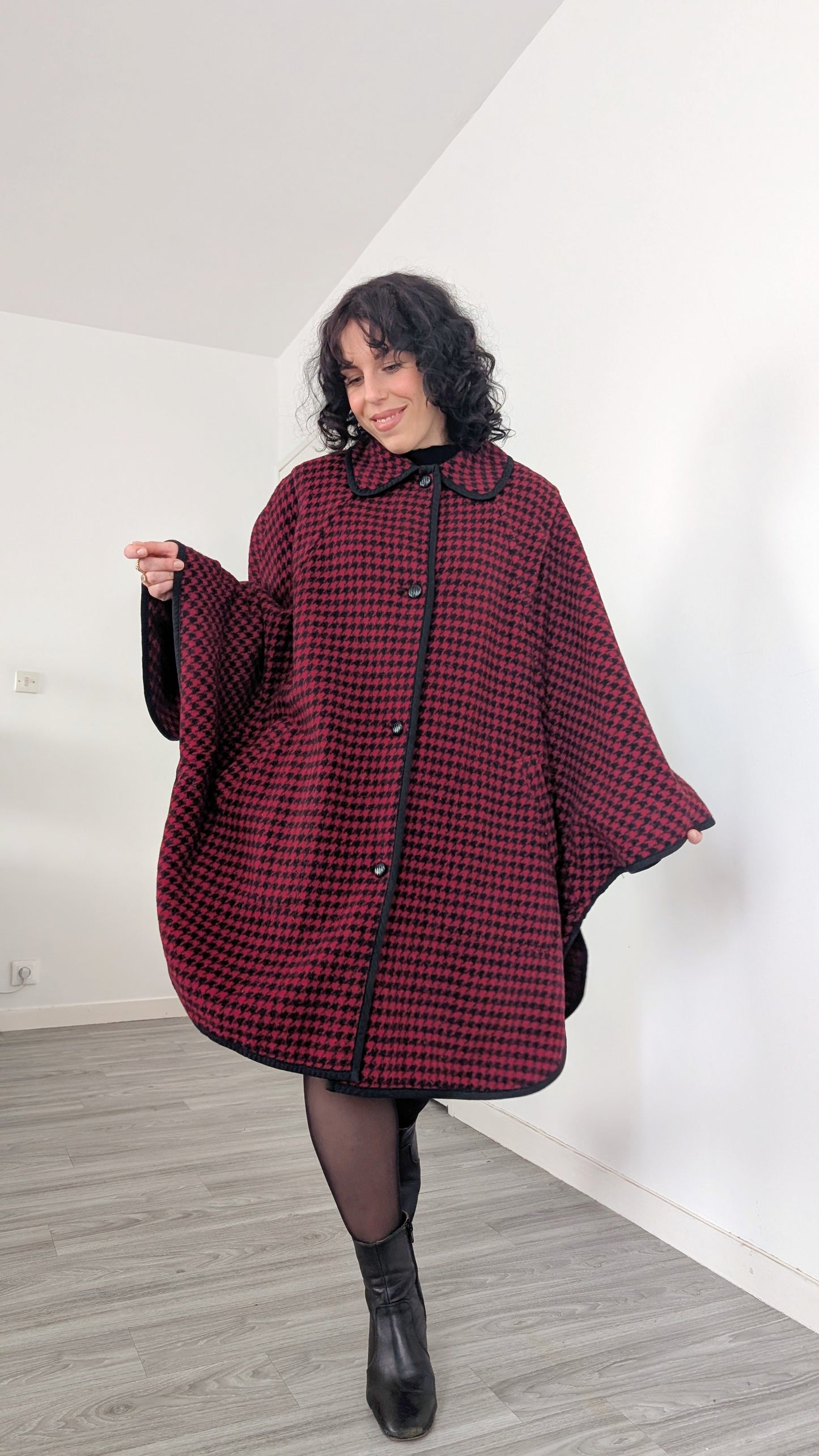 Cape en laine style écossais taille unique