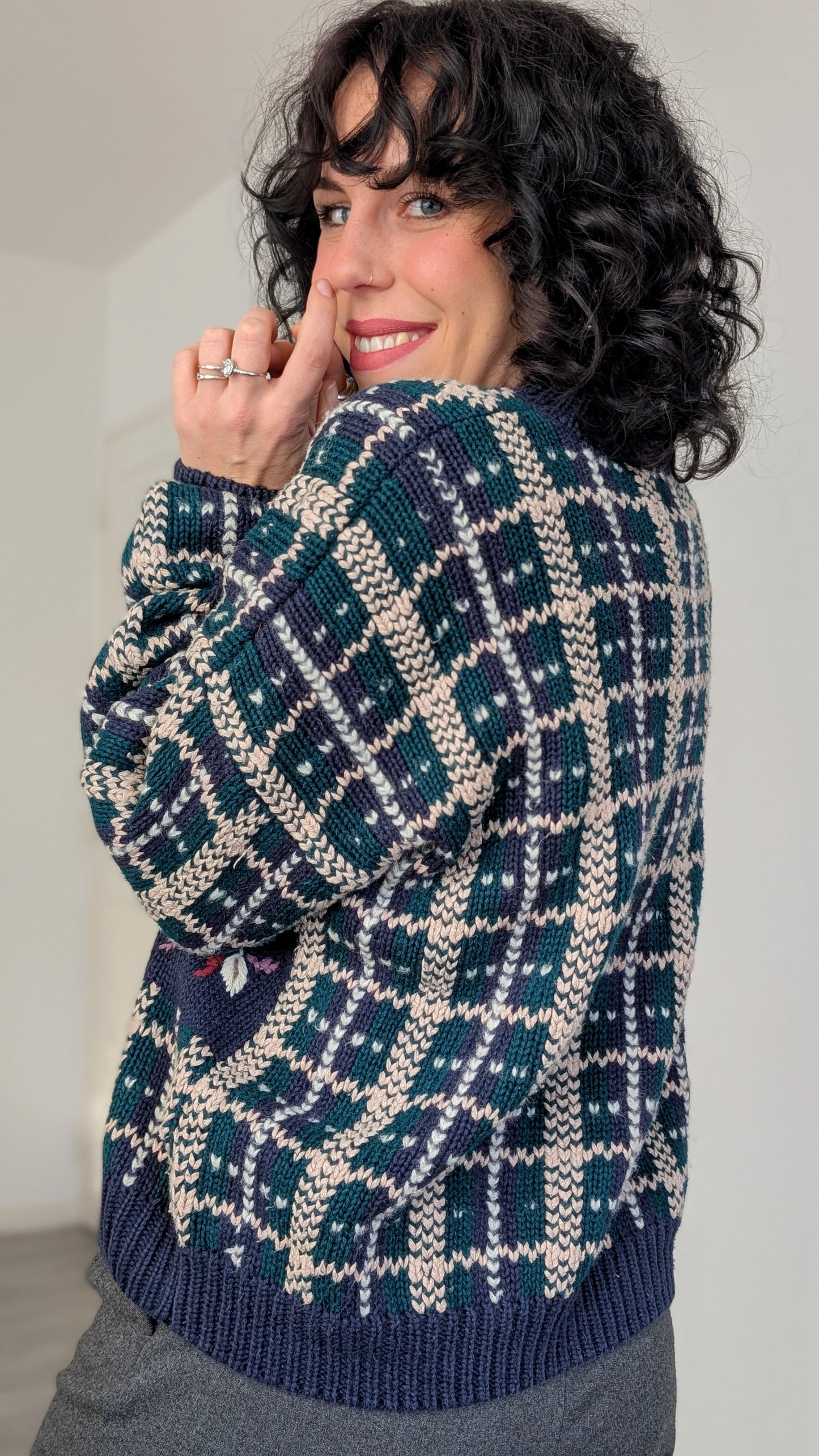 Cardigan brodé main coton et ramie du 40 au 44