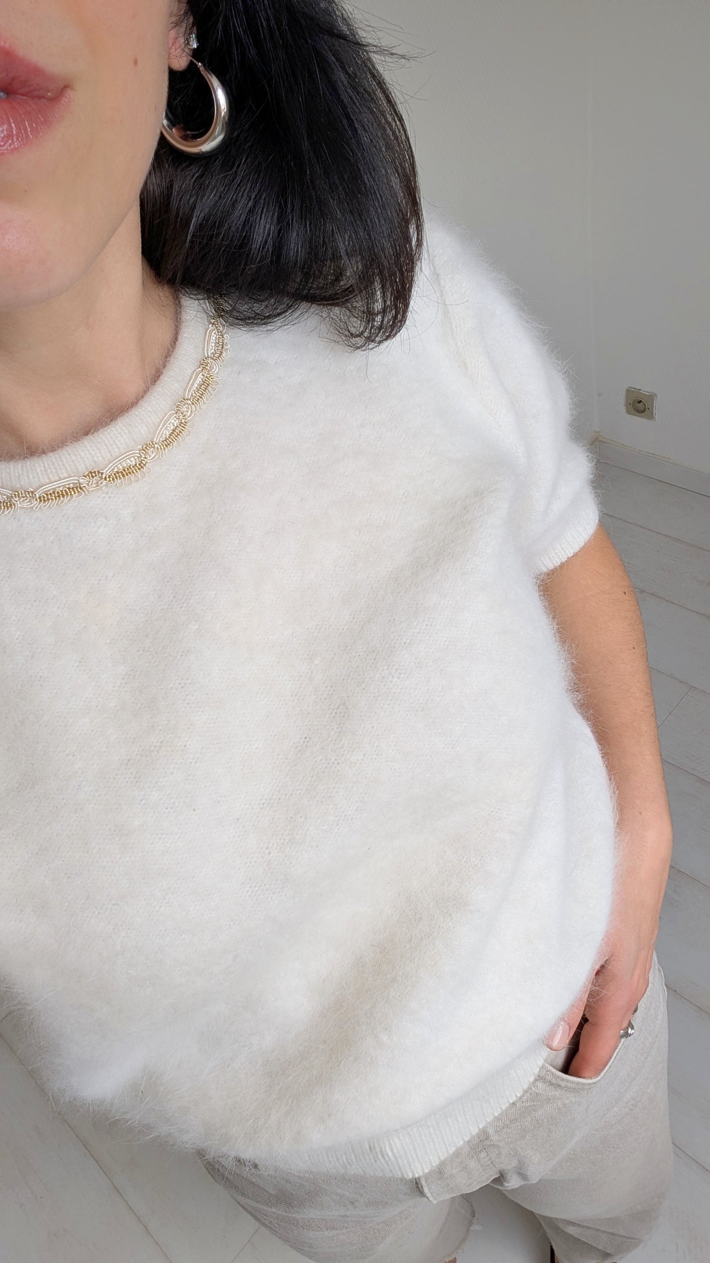 Haut en angora 80s T36