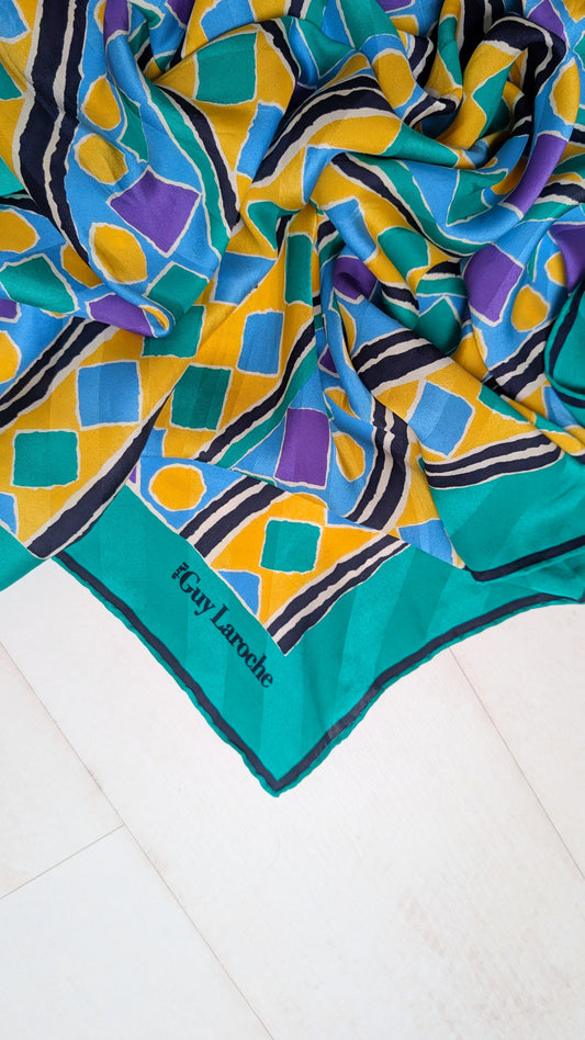 Foulard soie Guy Laroche
