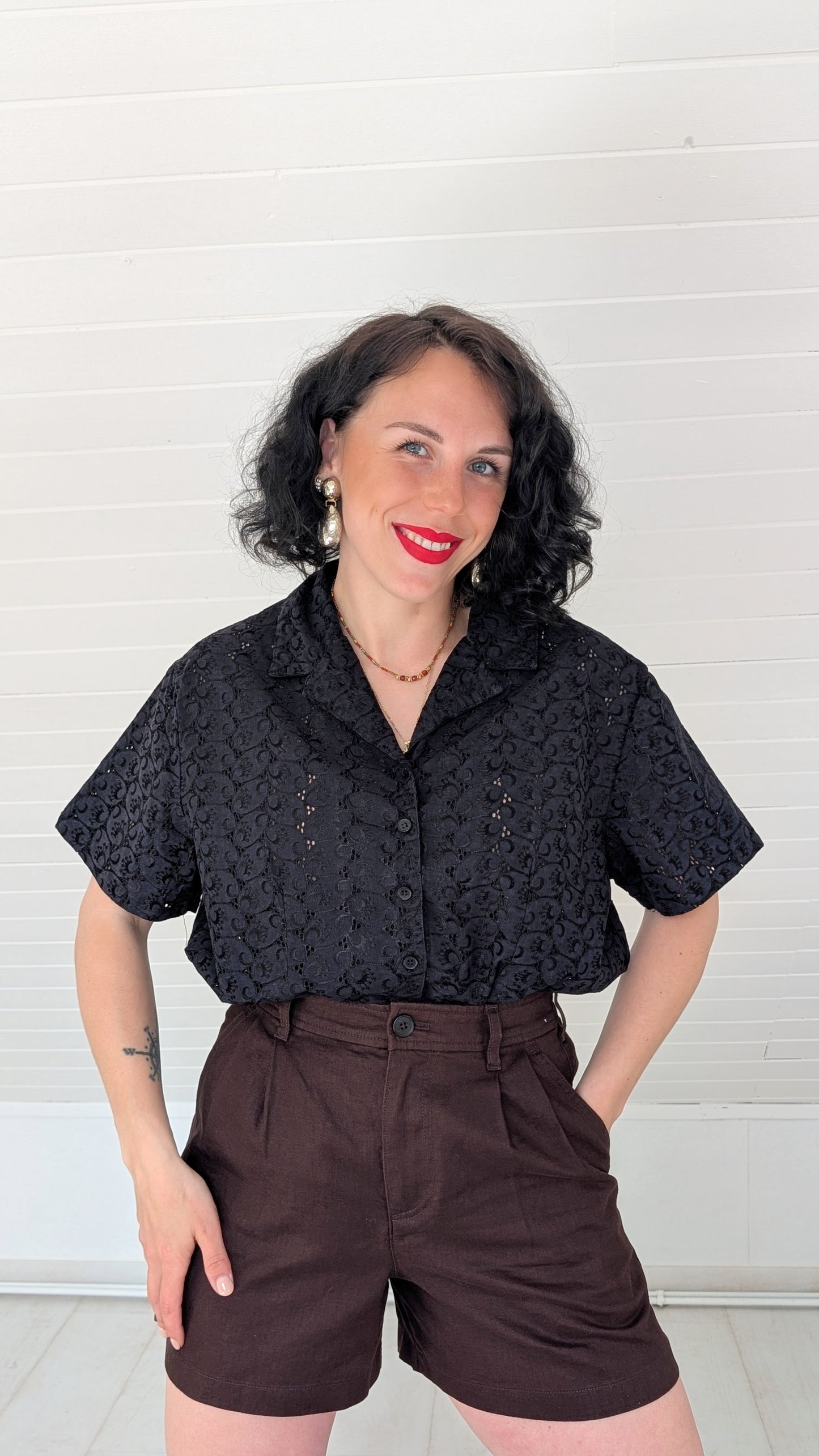 Chemise à broderies anglaises T42