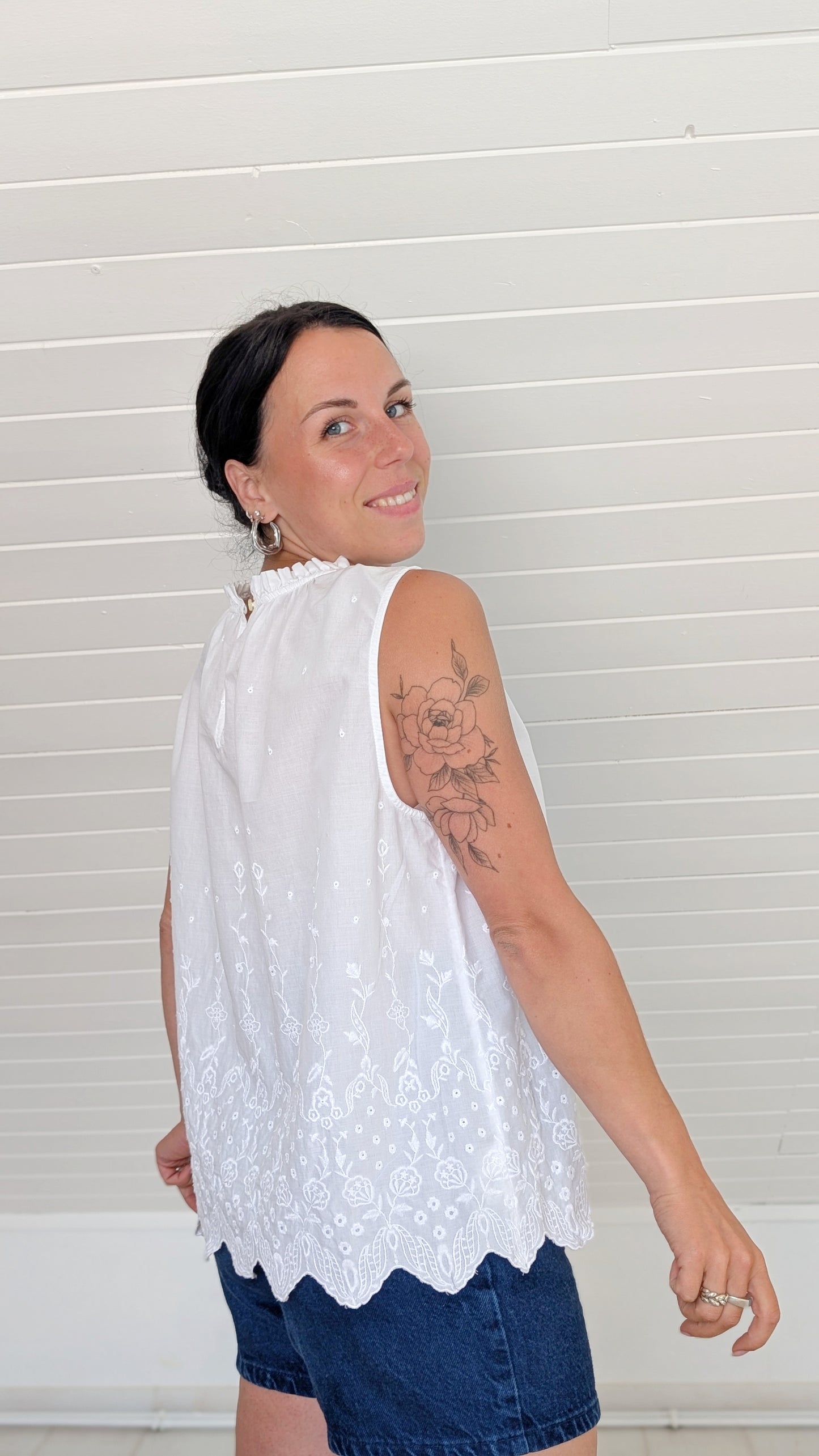 Blouse coton avec broderies T40-42