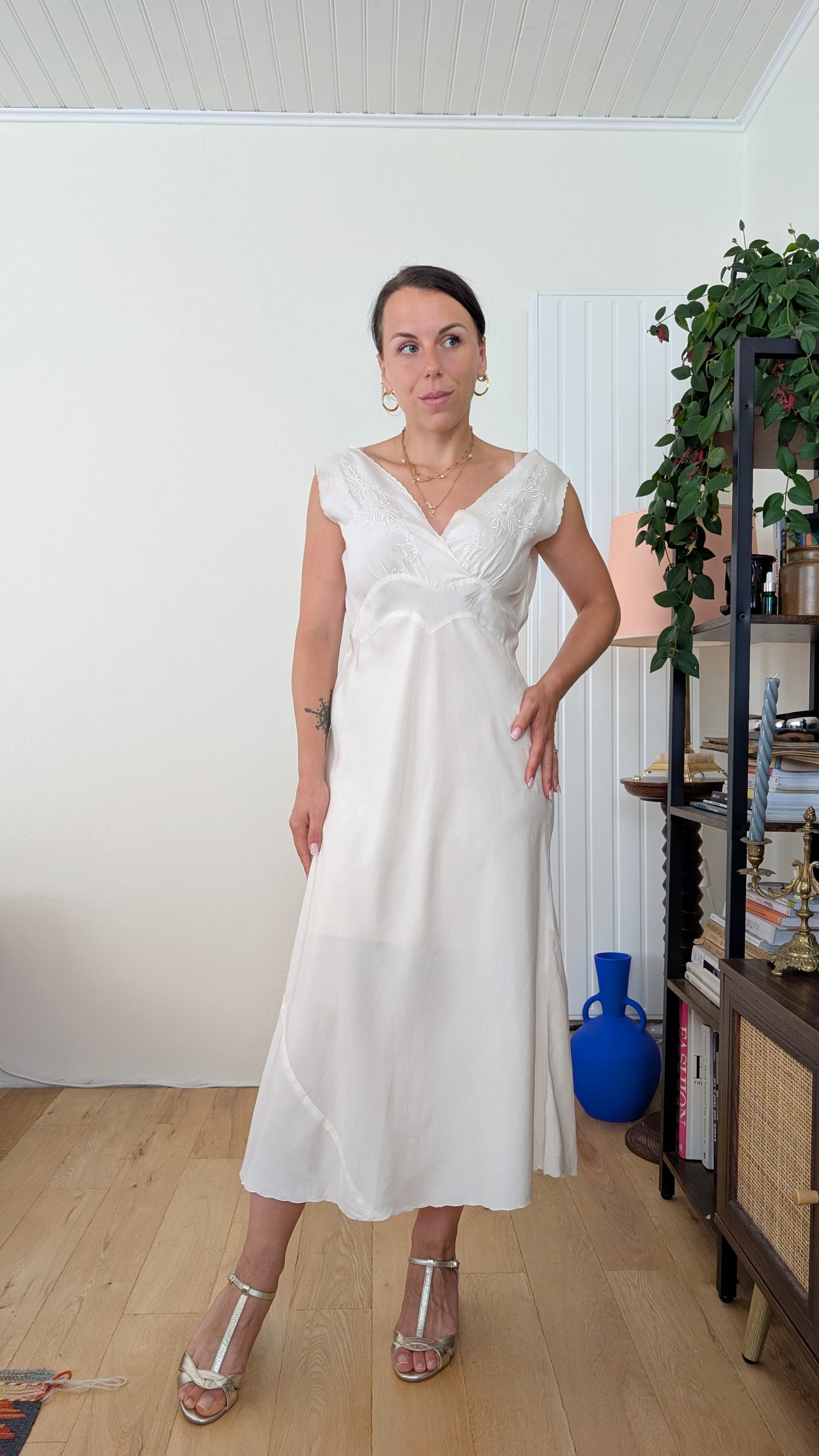 Robe soie broderies manuelles T40