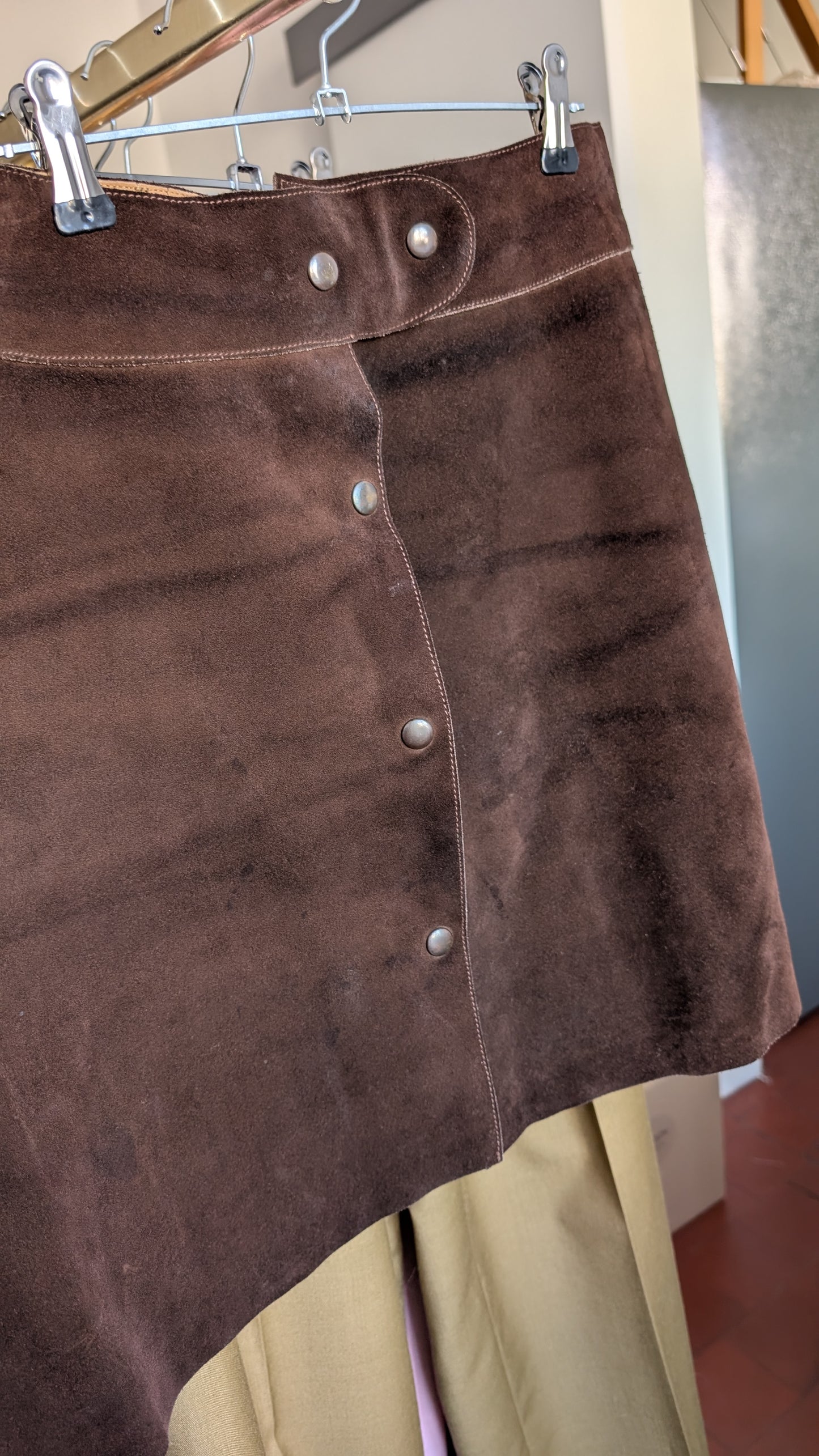 Jupe courte 70s daim T40