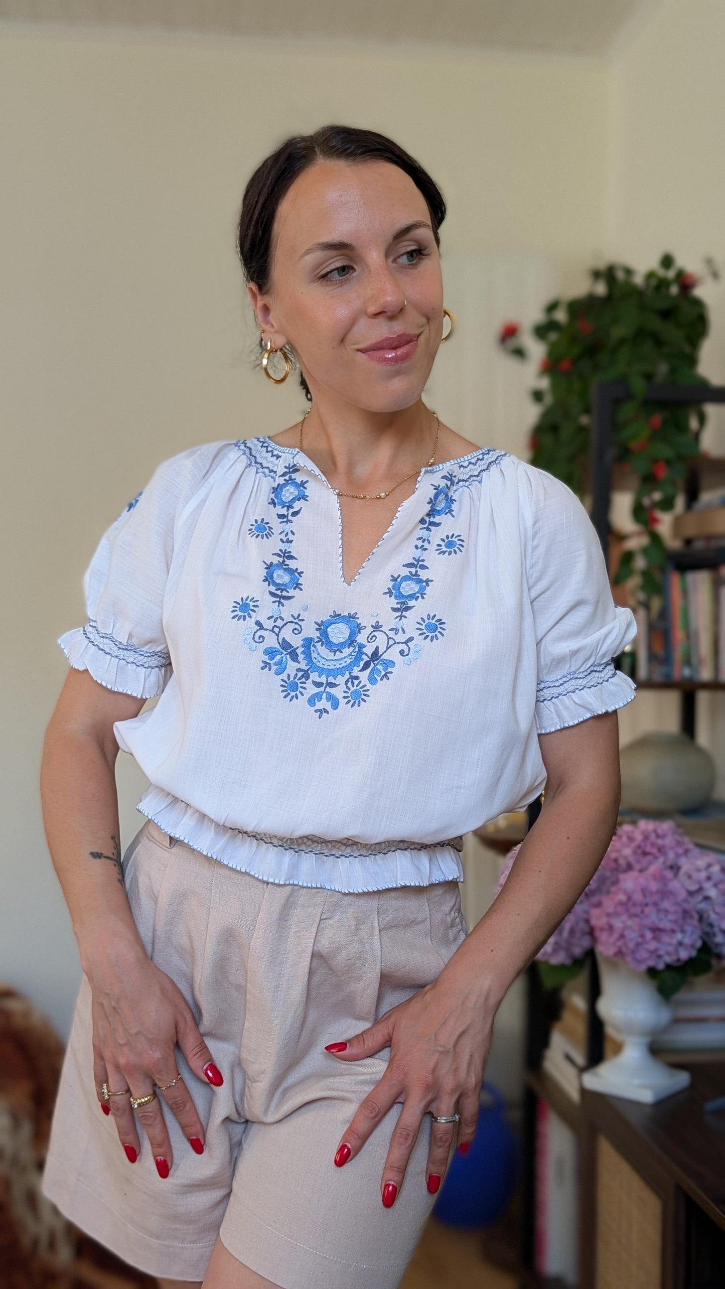 Blouse broderies coton 70s T38