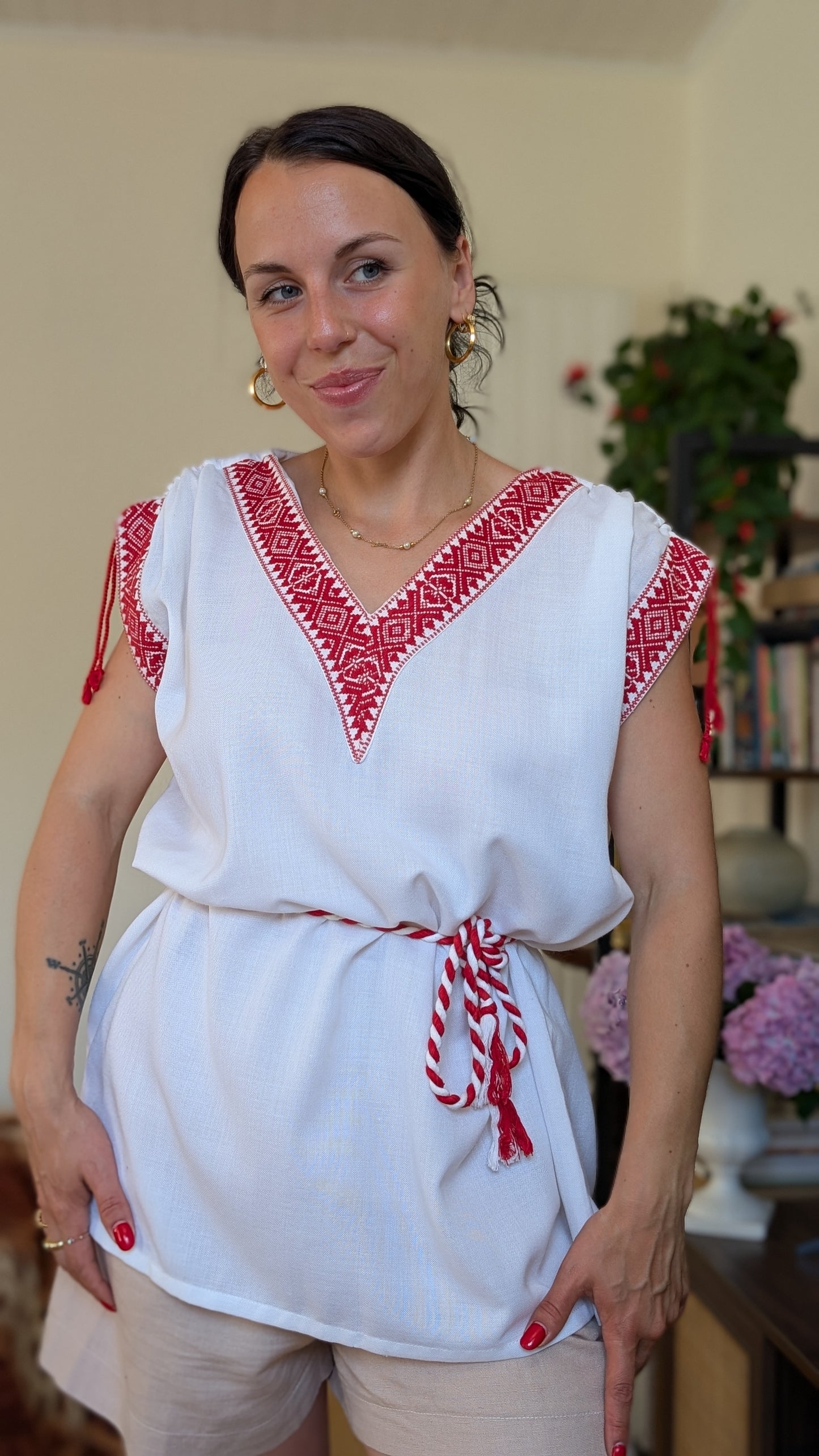 Haut 70s brodé viscose T42
