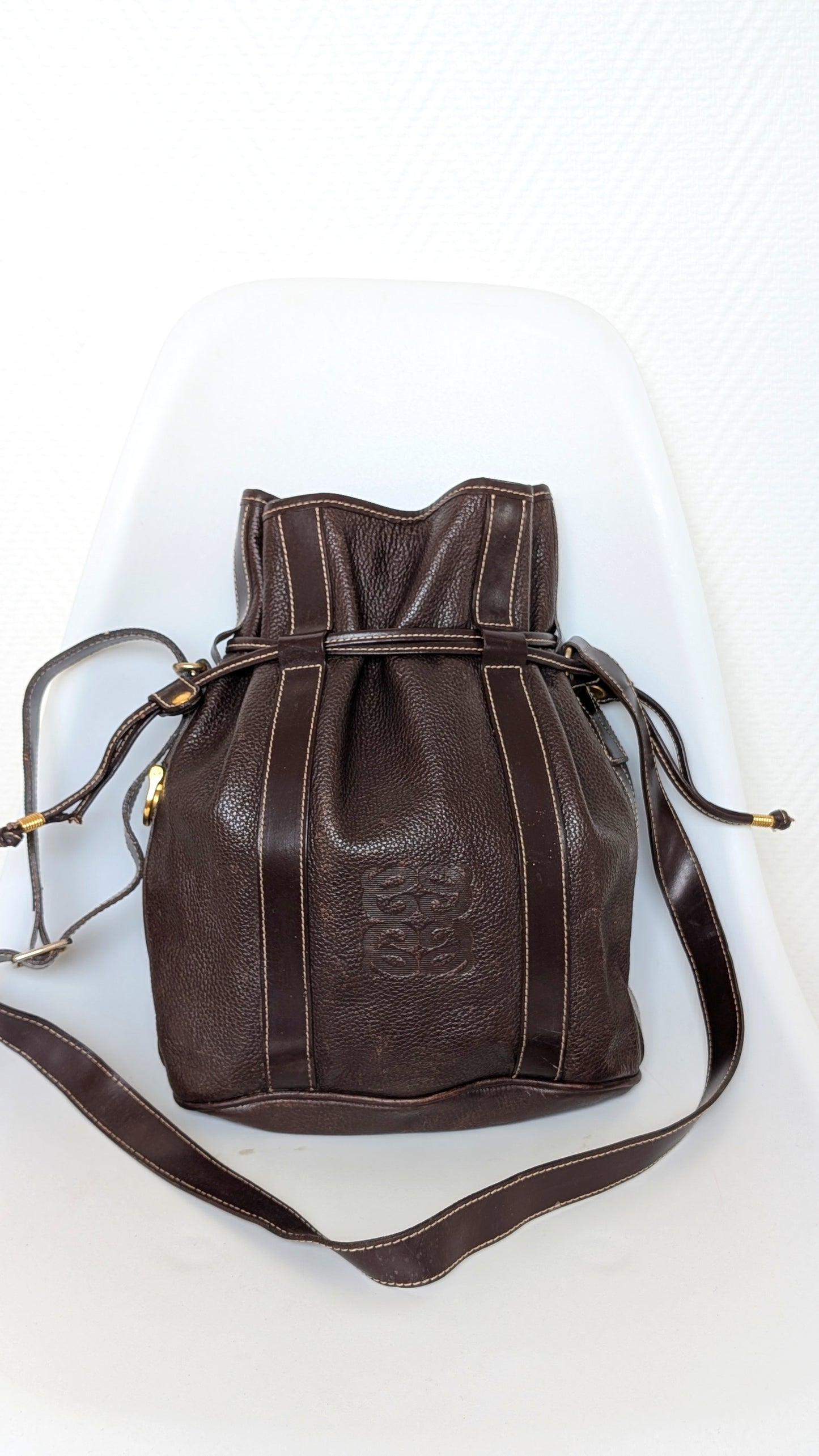 Sac seau en cuir 1980