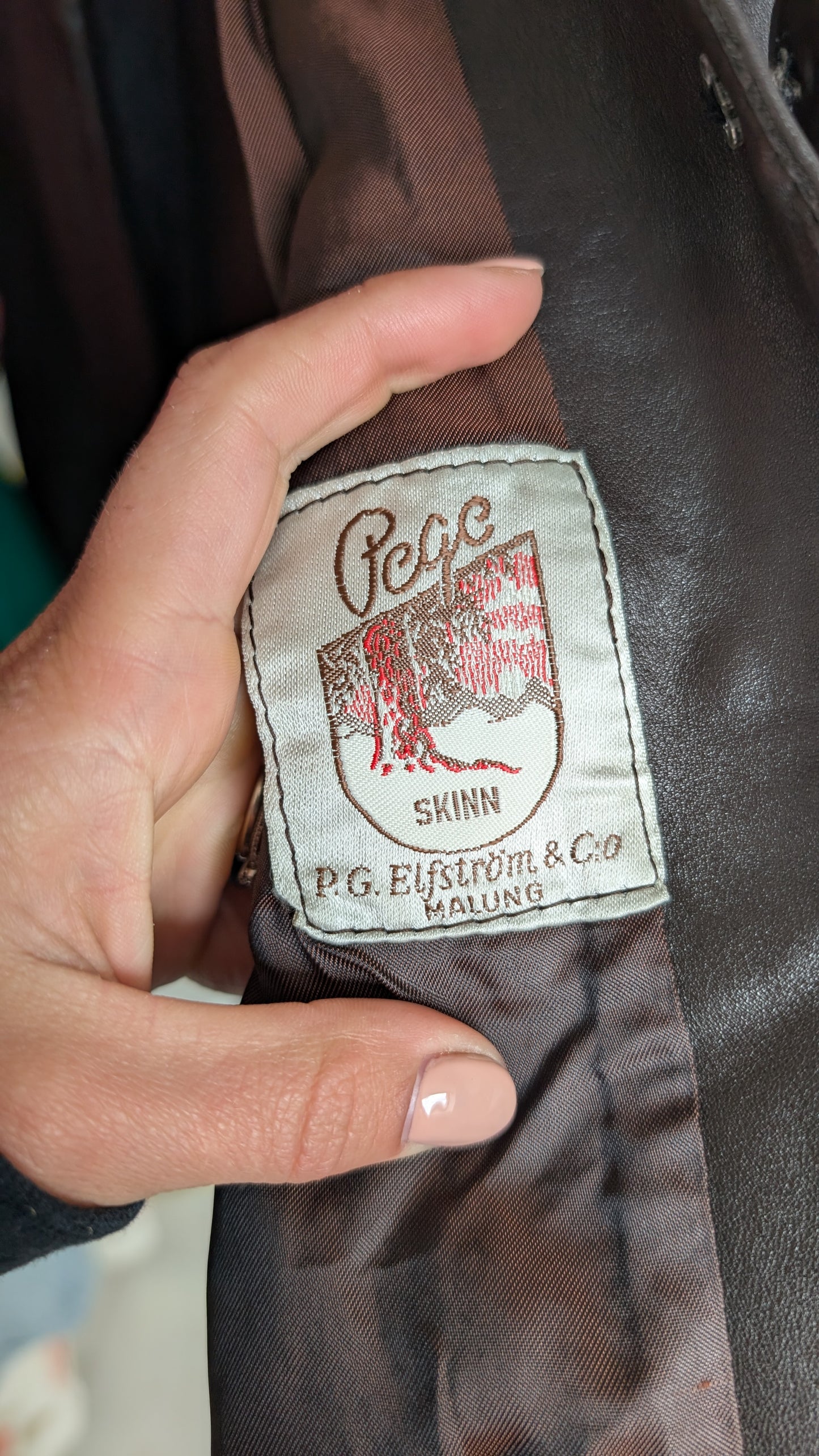Veste cuir 70s chocolat T36