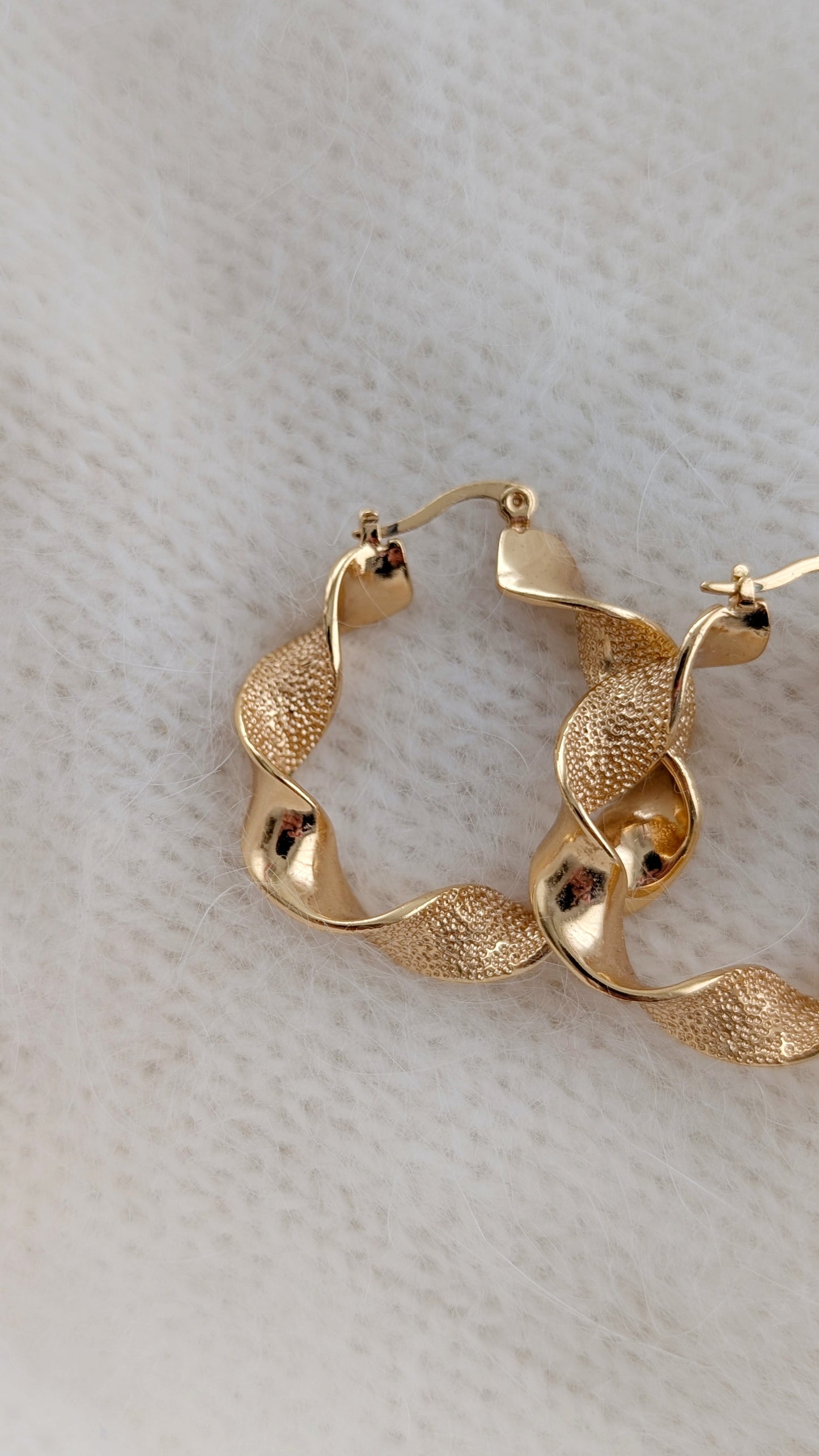 Boucles d'oreilles créoles plaquées or