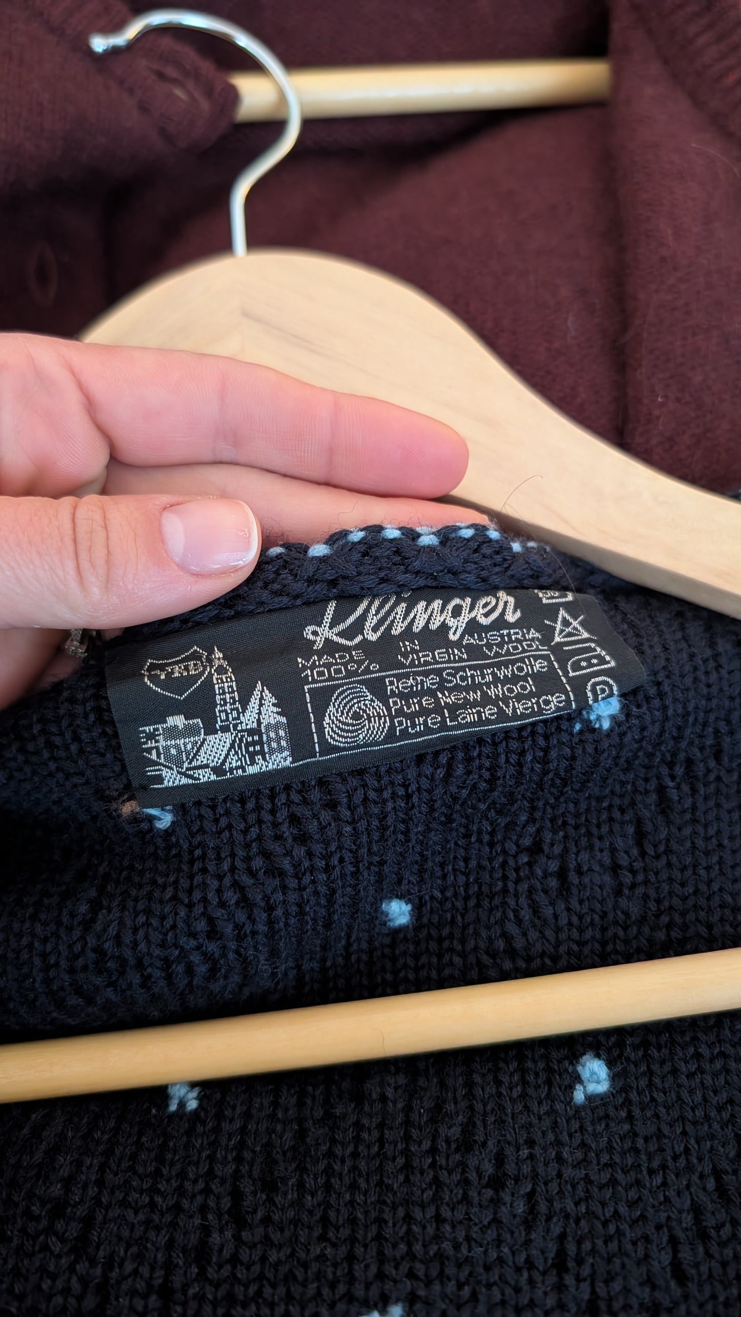 Cardigan autrichien pure laine T36