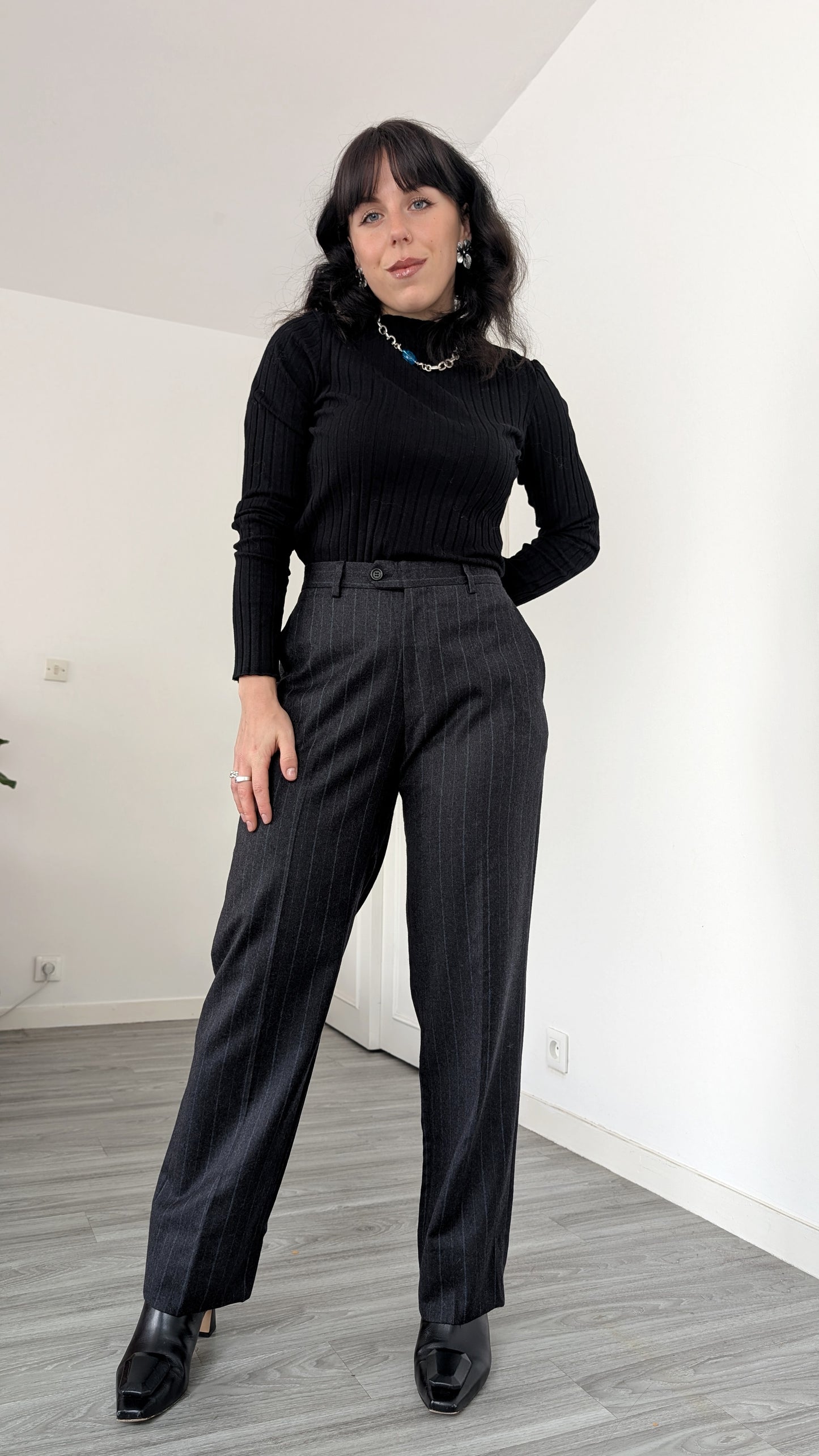 Pantalon à pinces laine taille 40