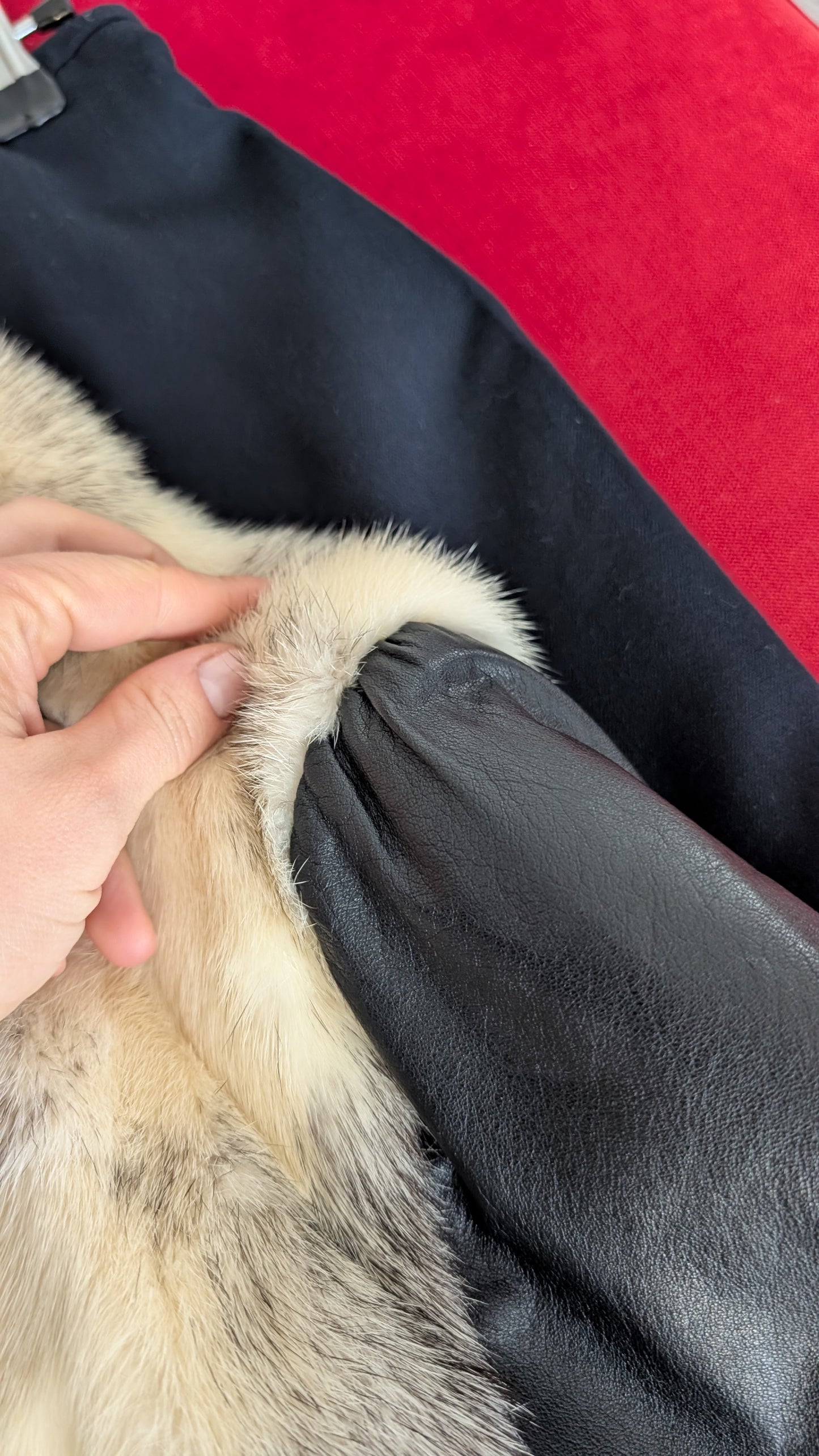 Bombers cuir et fourrure T38-40