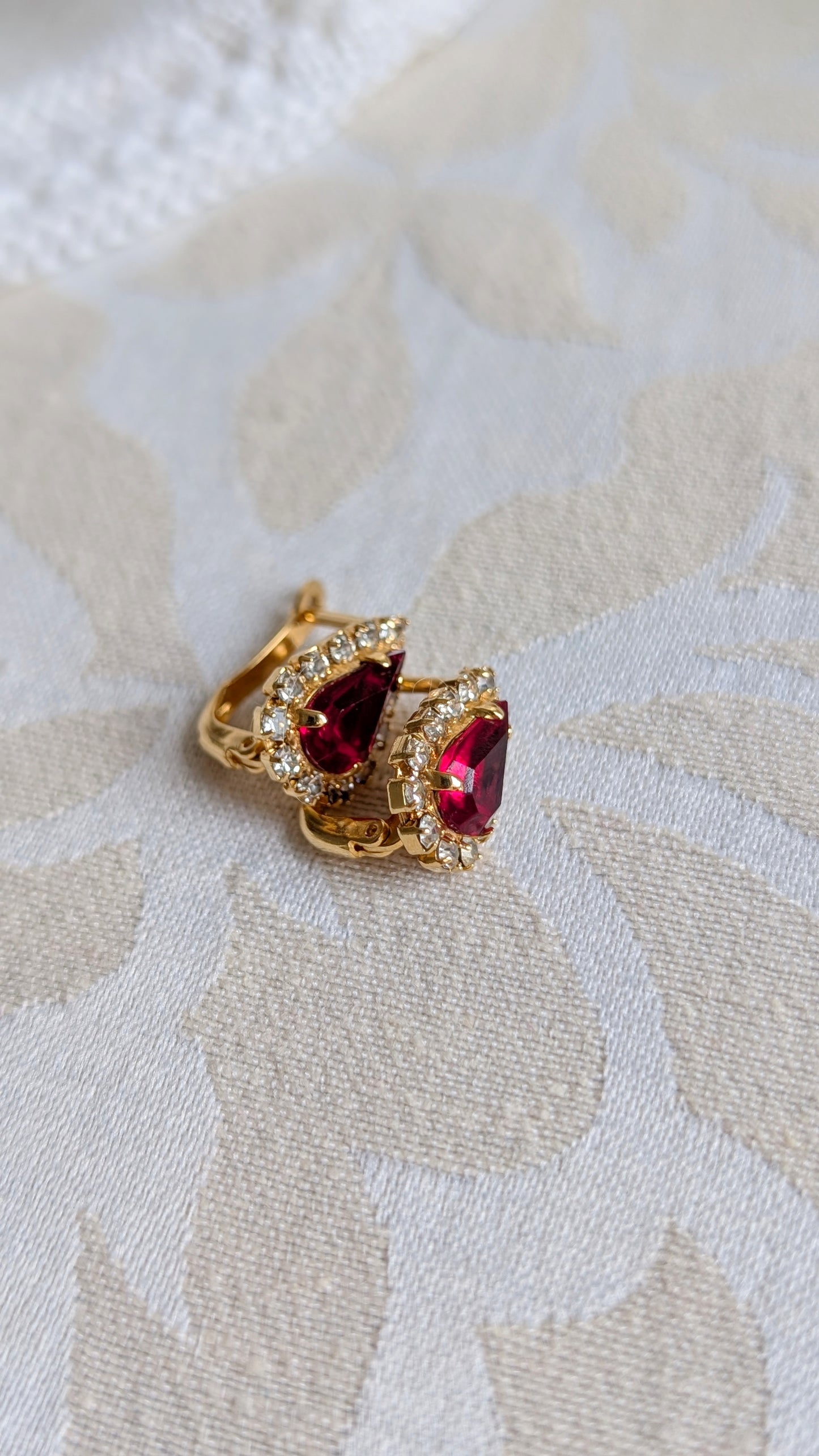 Boucles d'oreilles plaquées or neuves