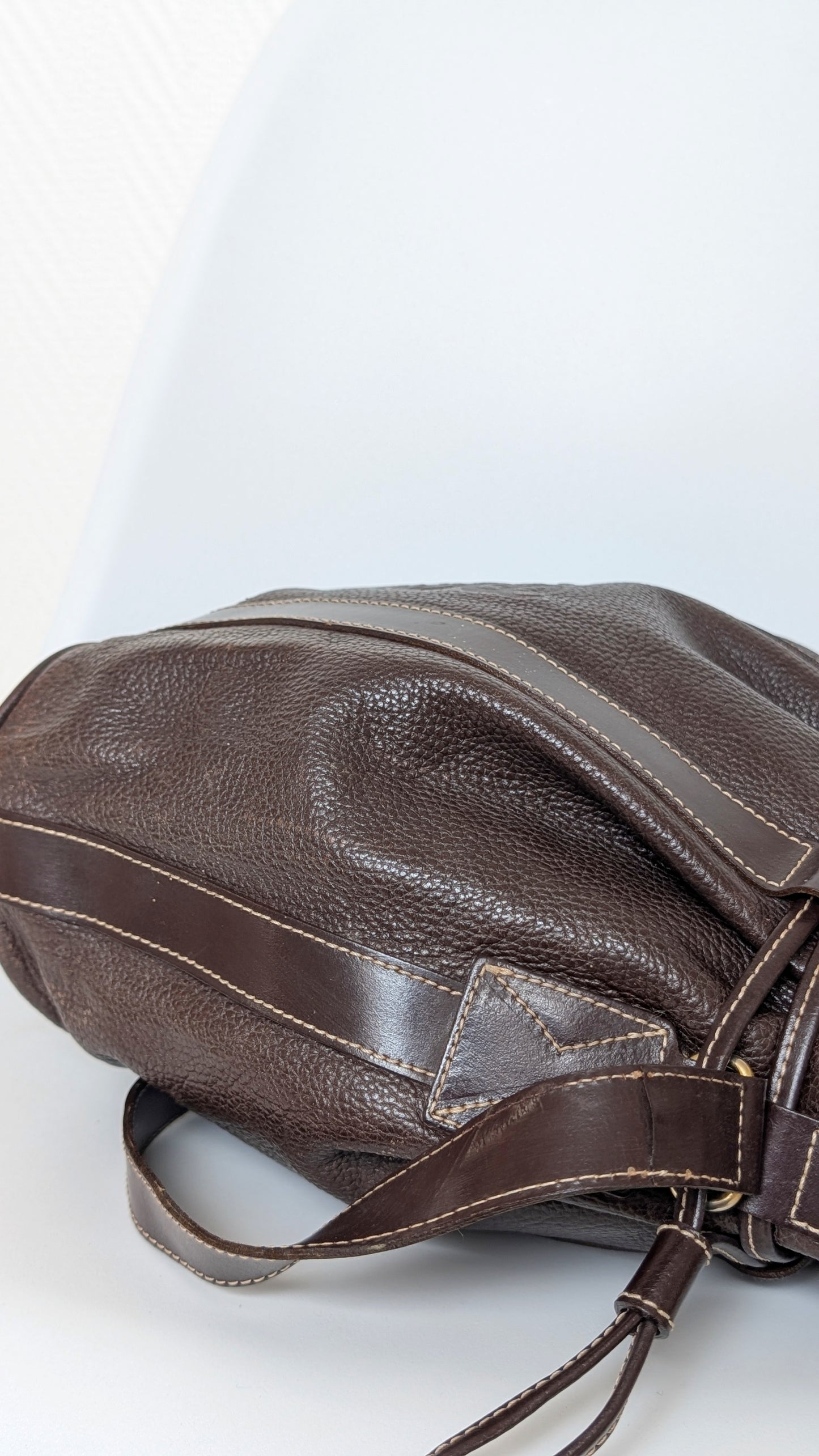 Sac seau en cuir 1980