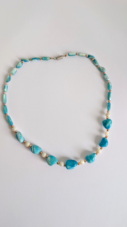 Collier à perles en pierres